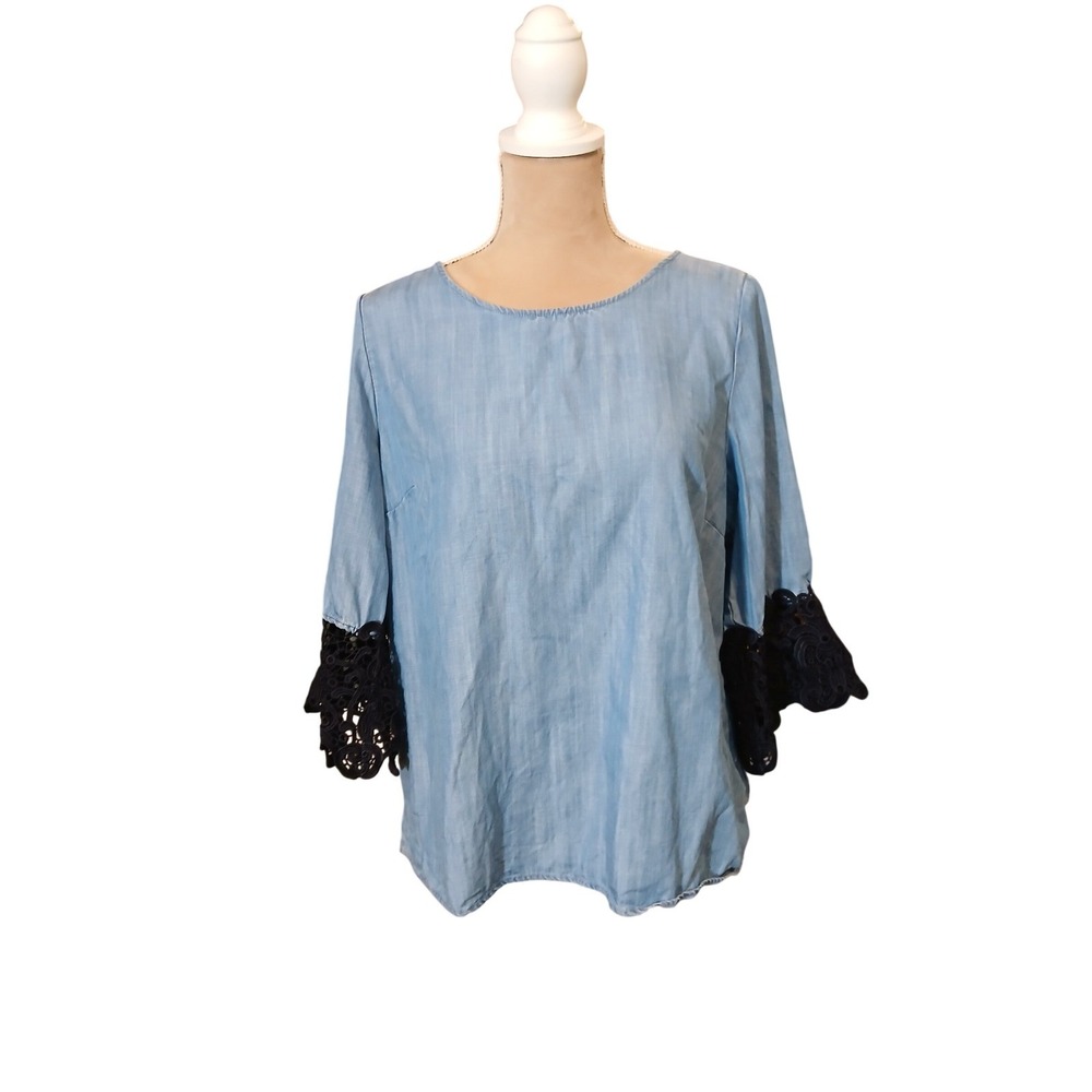 Crown & Ivy Chambray Bell Sleeve Lace Denim Shirt Top Women Medium Modest Summer